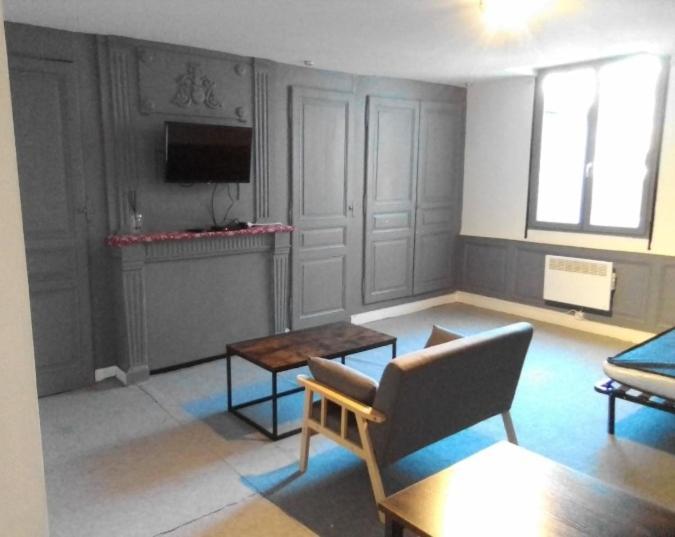 Appartement Tout Equipe Hypercentre Λιμόζ Εξωτερικό φωτογραφία